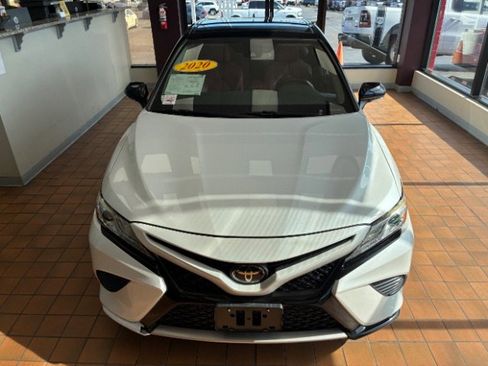 Used 2020 Toyota Camry XSE w/ Carpet Mat Package FWD image 6