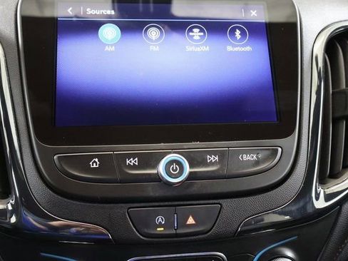 Used 2024 Chevrolet Equinox RS w/ RS Leather Package image 26