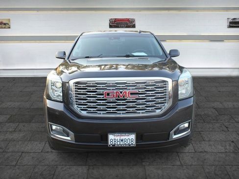 Used 2018 GMC Yukon XL Denali w/ Denali Ultimate Package AWD/4WD image 2