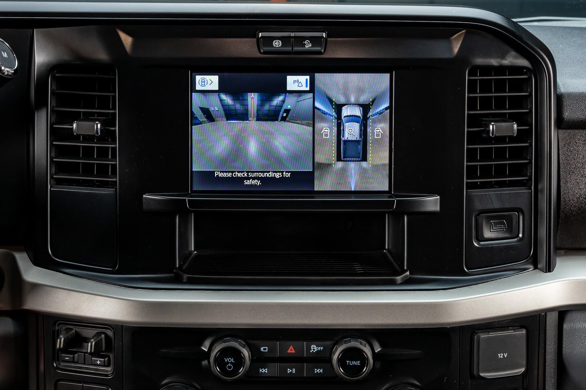 Used 2026 Ford F350 XLT w/ 360-Degree Camera Package AWD/4WD image 33