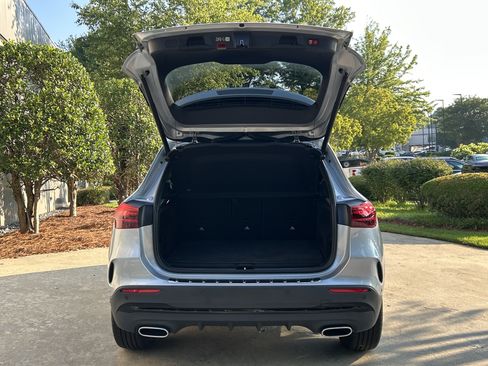 Certified 2025 Mercedes-Benz GLA 250 image 9