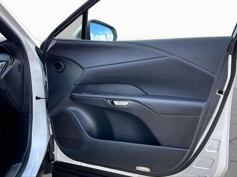Used 2025 Lexus RX 350 Premium w/ Accessory Package (Z1) FWD image 23