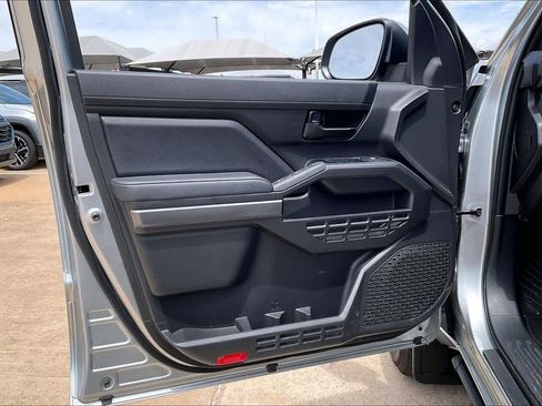 Used 2025 Toyota Tacoma SR5 RWD image 21