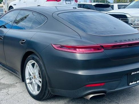 Used 2016 Porsche Panamera 4 AWD/4WD image 3