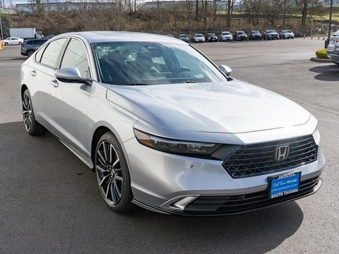 New 2026 Honda Accord Touring image 4