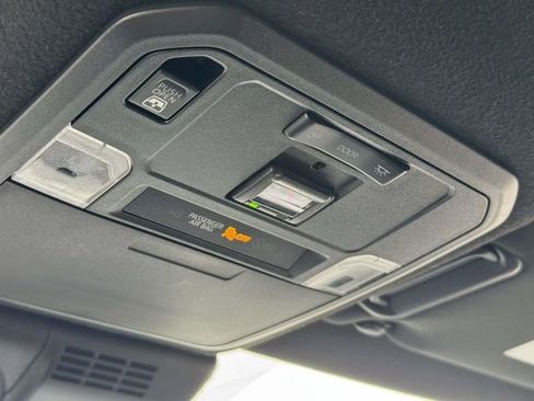 Used 2025 Toyota 4Runner SR5 image 34