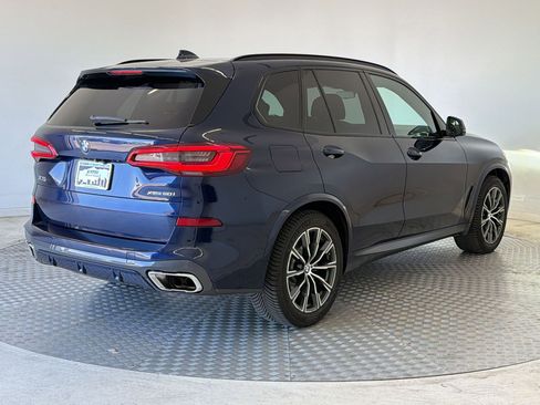 Used 2019 BMW X5 xDrive50i w/ M Sport Package AWD/4WD image 9