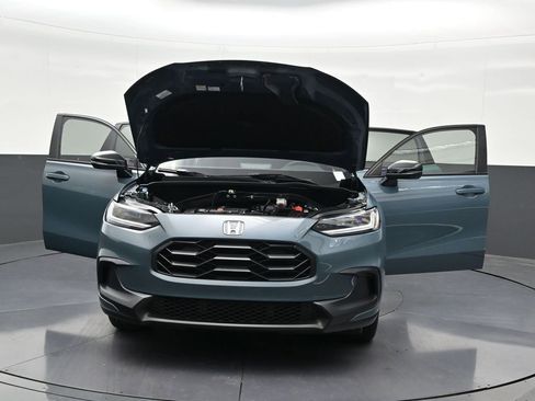 Used 2025 Honda HR-V Sport image 36