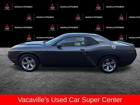 Used 2021 Dodge Challenger SXT RWD image 3