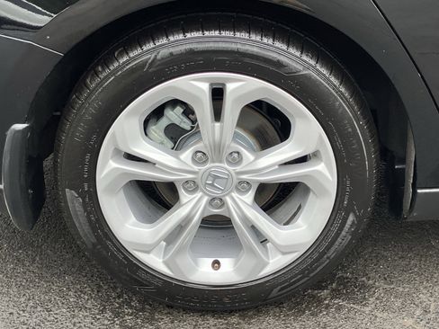 Used 2025 Honda Accord LX image 13