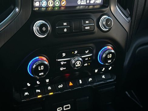 Used 2021 GMC Sierra 1500 Denali w/ Denali Ultimate Package image 19