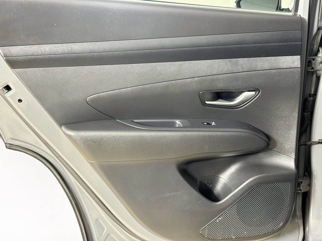 Used 2025 Hyundai Tucson SEL AWD/4WD image 21
