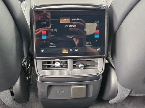 New 2027 Cadillac Vistiq Luxury AWD/4WD image 19