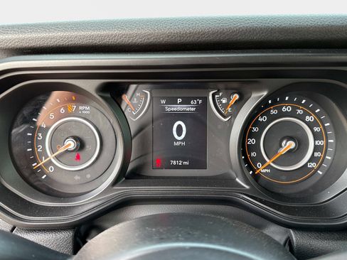 New 2025 Jeep Gladiator Sport AWD/4WD image 27