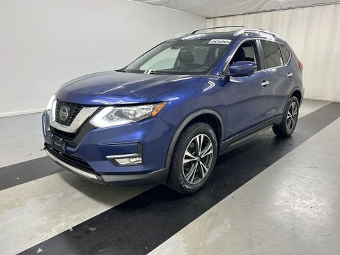 Used 2020 Nissan Rogue SV w/ Sun & Sound Touring Package image 5