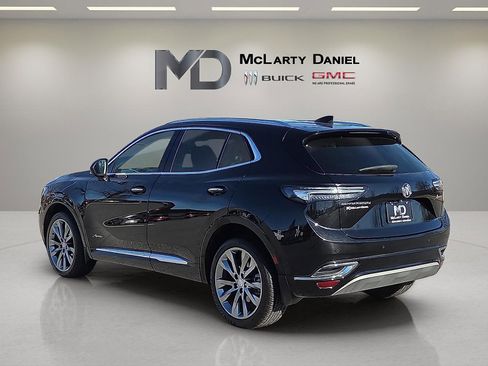 Used 2021 Buick Envision Avenir image 4