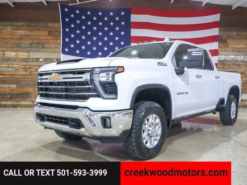 Used 2024 Chevrolet Silverado 2500 LTZ w/ LTZ Convenience Package image 52