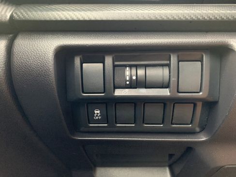 Used 2017 Subaru Impreza 2.0i image 12