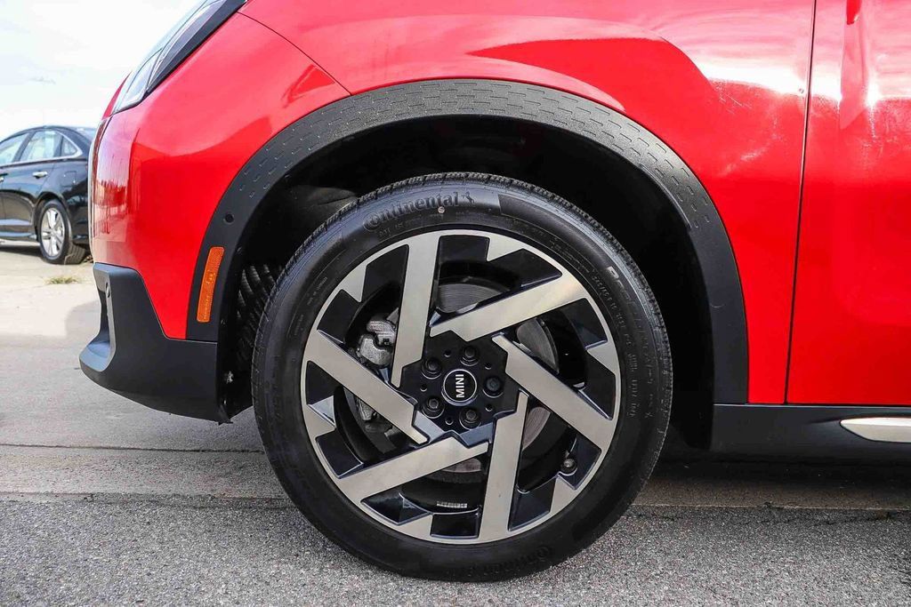 Used 2025 MINI Cooper Countryman S w/ Comfort Package Max AWD/4WD image 14