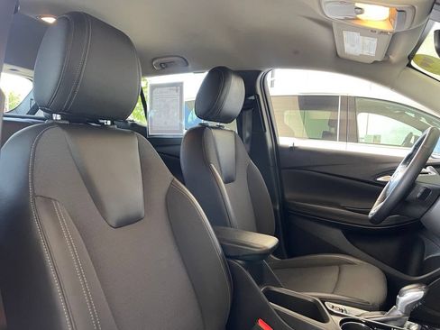 Used 2024 Buick Encore GX Preferred FWD image 12