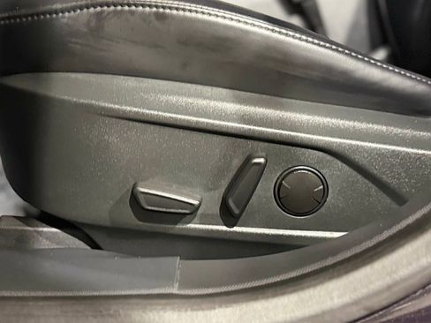 Used 2022 Ford Mustang Mach-E Select image 42