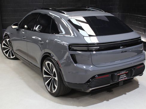 Used 2025 Porsche Macan Turbo Electric AWD/4WD image 16