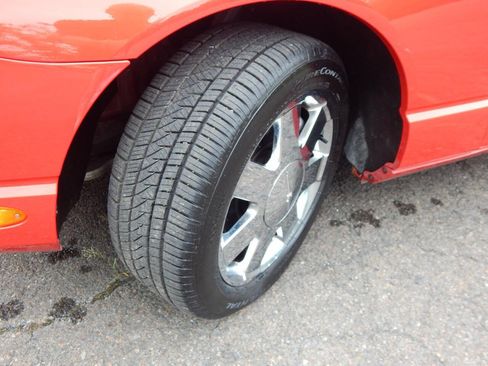 Used 2002 Ford Thunderbird RWD image 24