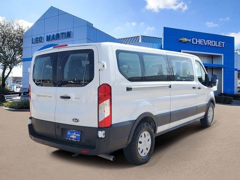 Used 2023 Ford Transit 350 XLT image 3