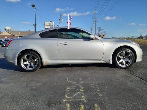 Used 2010 INFINITI G37 x Coupe w/ Premium Pkg image 6