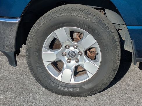 Used 2019 RAM 1500 Big Horn image 11