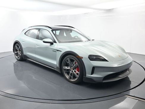 Certified 2025 Porsche Taycan 4S AWD/4WD image 17
