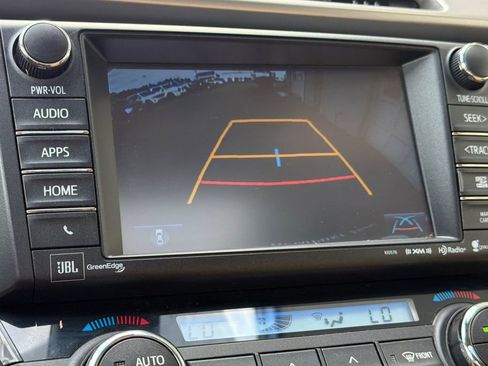 Used 2018 Toyota RAV4 Limited w/ Advanced Technology Package image 18