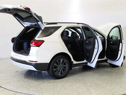 Used 2022 Chevrolet Equinox RS FWD image 13