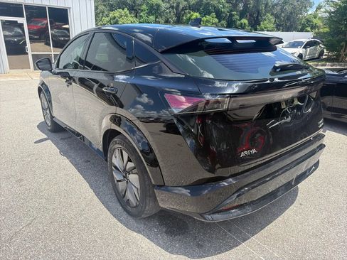 Used 2023 Nissan Ariya AWD image 9