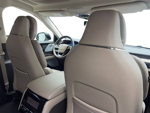 Used 2022 Lincoln Aviator Reserve w/ Equipment Group 201A image 44