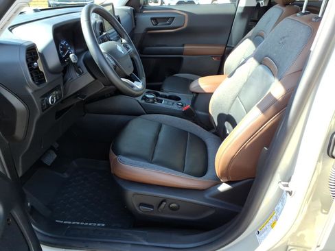 Used 2024 Ford Bronco Sport Outer Banks w/ Tech Package image 13