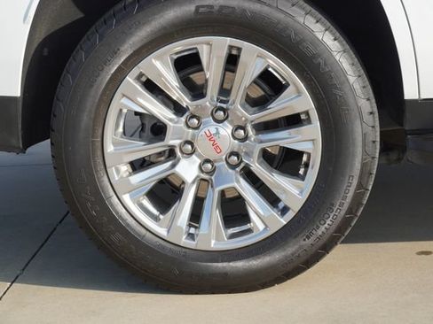 Used 2023 GMC Yukon Denali w/ Max Trailering Package AWD/4WD image 10