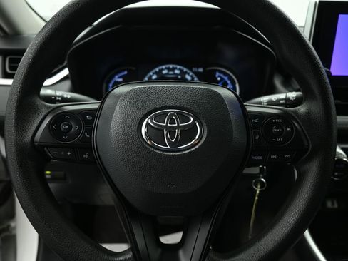 Used 2024 Toyota RAV4 LE image 12