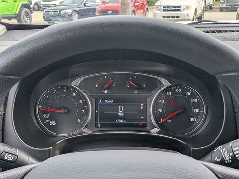 Used 2024 GMC Terrain SLE FWD image 29
