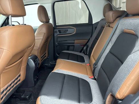 Used 2024 Ford Bronco Sport Outer Banks w/ Tech Package AWD/4WD image 14
