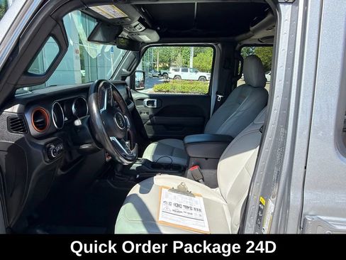 Used 2021 Jeep Gladiator Mojave w/ Dual Top Group AWD/4WD image 4