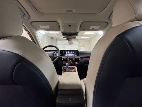 New 2026 Nissan Sentra SL w/ Floor Mat Package FWD image 18