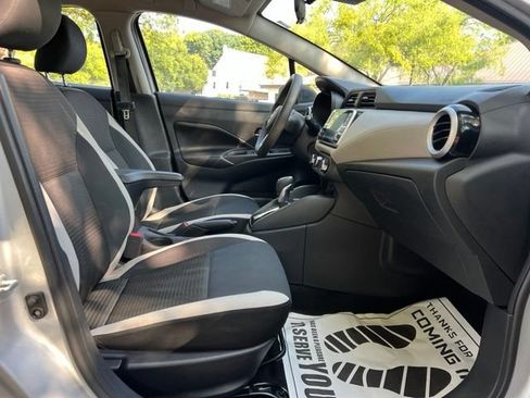Used 2020 Nissan Versa SV FWD image 23