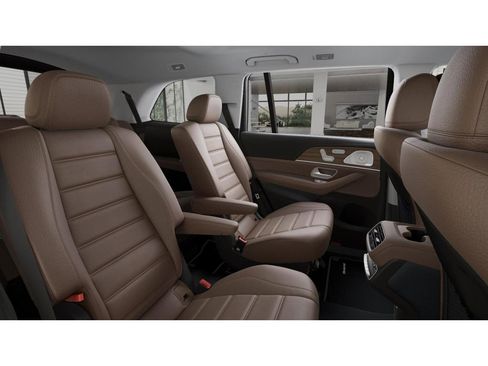 New 2026 Mercedes-Benz GLS 450 4MATIC image 5