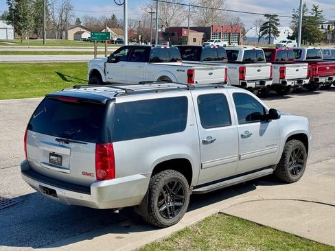 Used 2013 GMC Yukon XL SLT AWD/4WD image 6