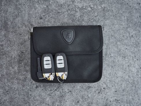 Used 2023 Lamborghini Huracan Tecnica image 74