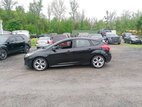 Used 2013 Ford Focus ST FWD image 6
