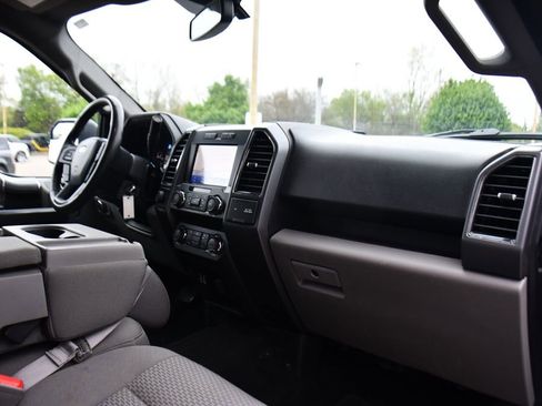 Used 2020 Ford F150 XLT w/ Equipment Group 302A Luxury AWD/4WD image 14