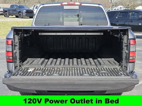 Used 2024 Nissan Frontier SV w/ SV Convenience Package image 13