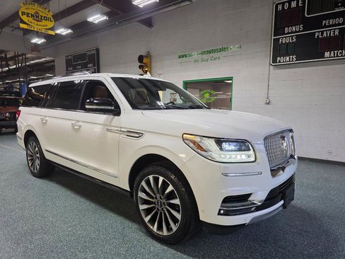 Used 2021 Lincoln Navigator L Reserve w/ Luxury Package AWD/4WD image 4